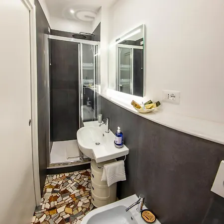 Al Mare 54 Luxury 4* Лидо-ди-Камайоре
